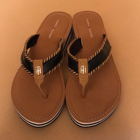 tommy hilfiger thong flip flops